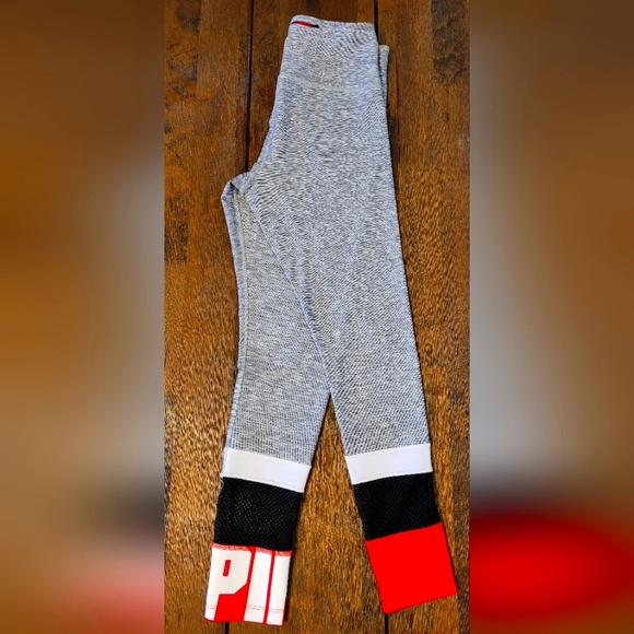 PINK Victoria's Secret Pants - Victoria's Secret Pink Leggins